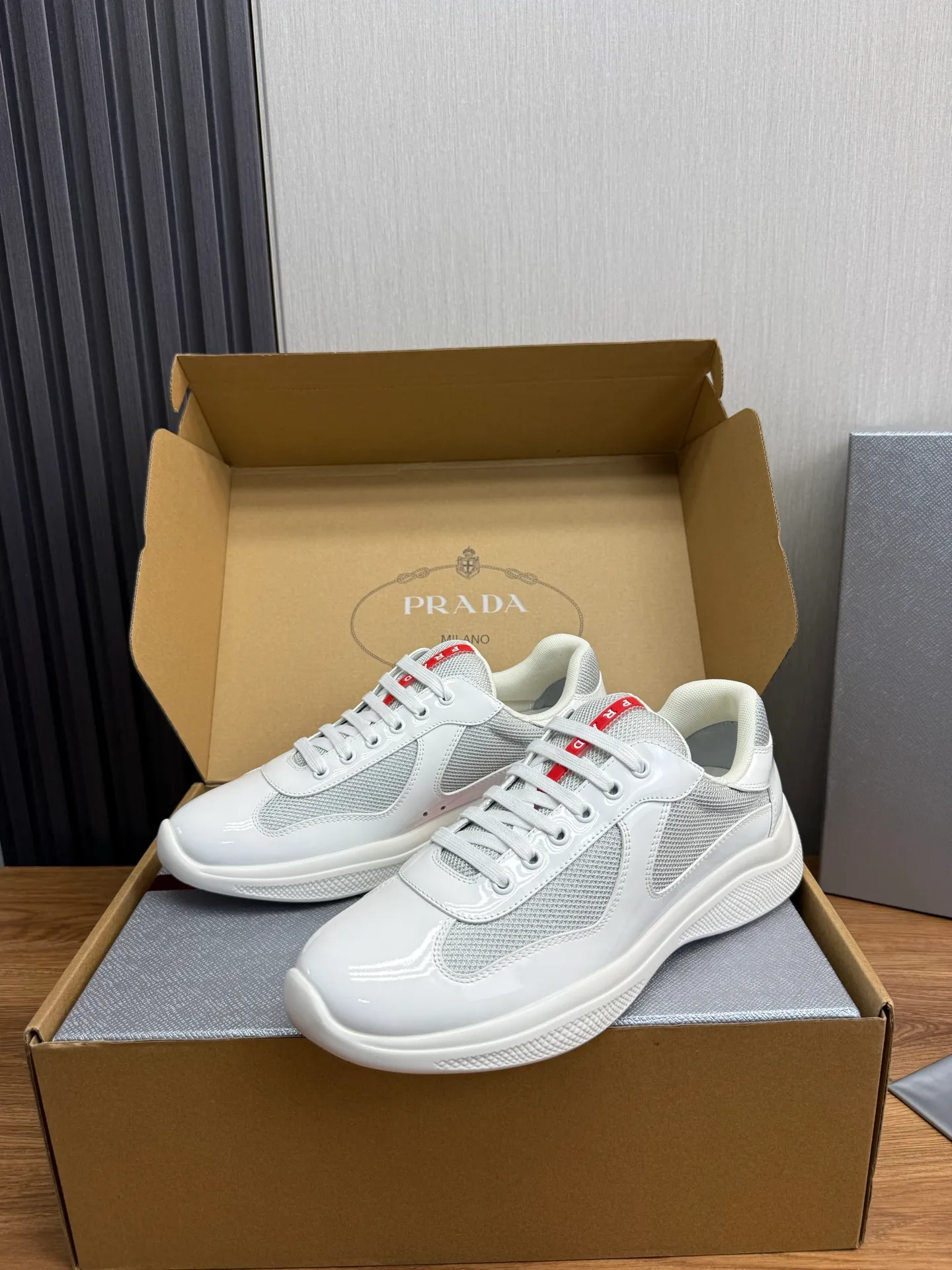 Men's shoes 640💰 [PRADA] Hot selling items🔥Must be recommended every day~~ Official website synchronized, 1:1 high quality shipments✔️ Imported cowhide fabric, rubber material + cowhide lining, original bottom, high-end airplane box packaging🎁 38-45 (38.45 custom-made, non-returnable)